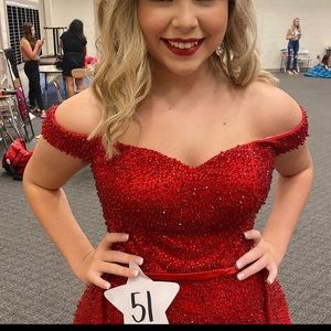 Gorgeous pageant or prom dress